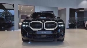 BMW XM 2025 обзор