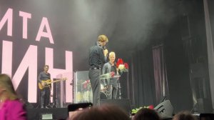 Теплый прием публикой дуэта SHAMAN и Никиты! Театр на ЦВЕТНОМ 16.10.25