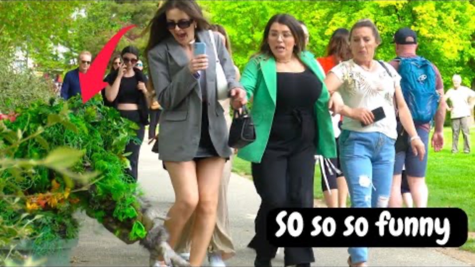 YOU CAN'T SEE ME (THE GIRLS DID'T SEE THAT COMING) BUSHMAN смотреть онлайн