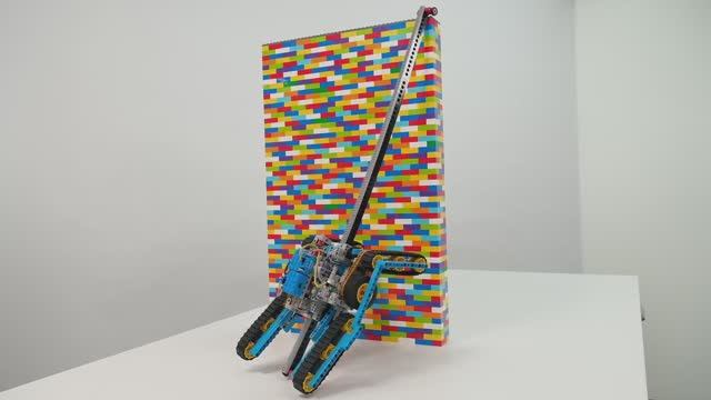 Lego Vehicles Climb Walls | Транспортные средства Lego карабкаются по стенам смотреть онлайн