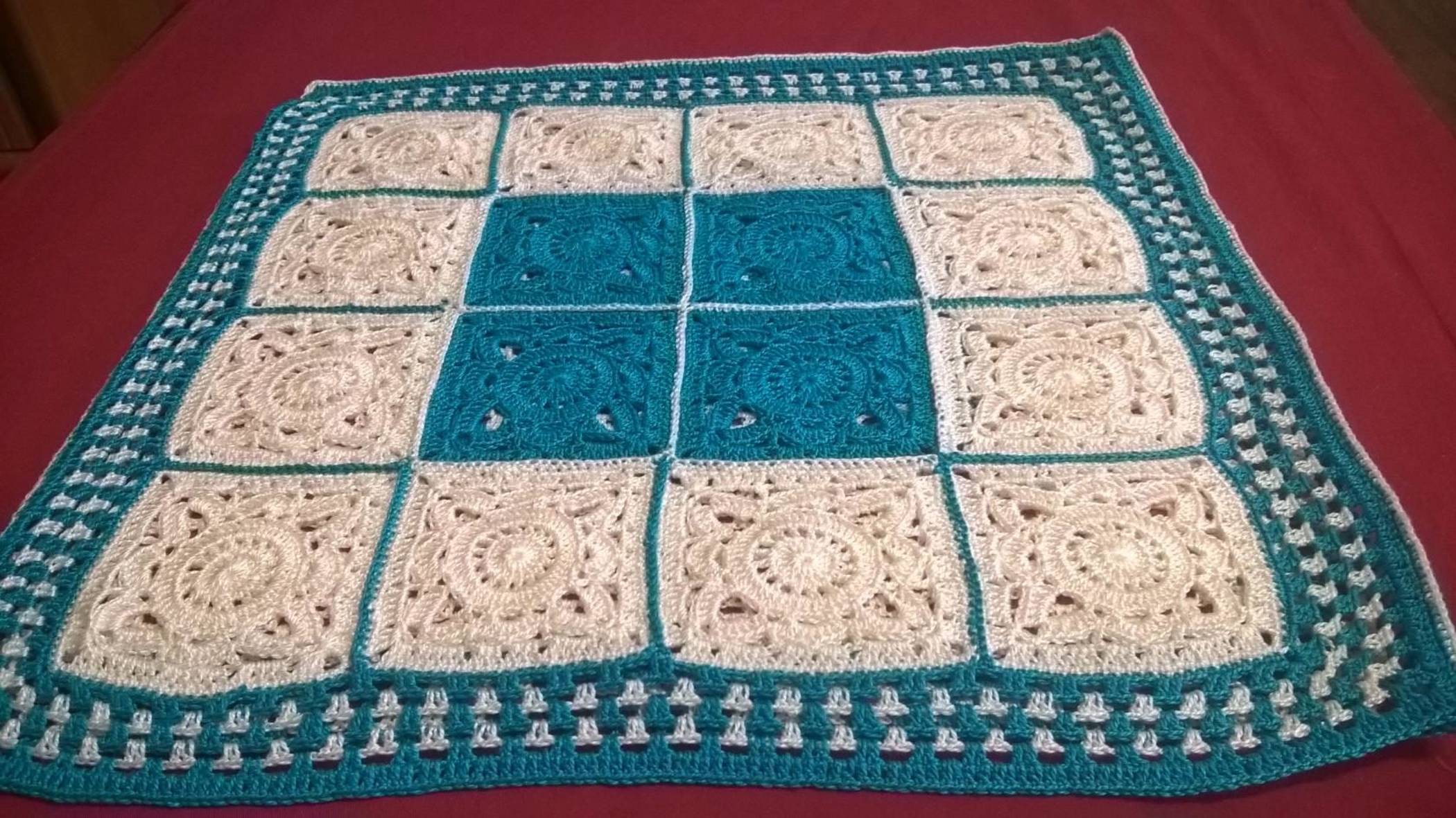 Мотив для наволочки на диванную подушку