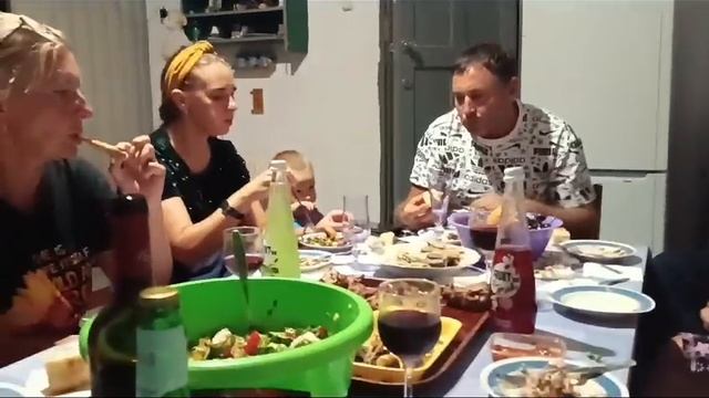 ПРОВОДЫ ДРУЗЕЙ смотреть онлайн