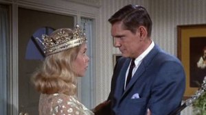 Сериал Моя жена меня приворожила - 4 сезон 21 серия / Bewitched