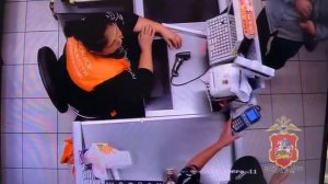 Полицейские в Химкf[ задержали мужчину, который в магазинах расплачивался чужой банковской картоq