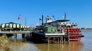 На кораблике Тома Сойера по Миссисипи