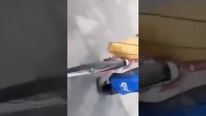 Покажу в интернет... Да интернет уже глючит от количества подобного контента
