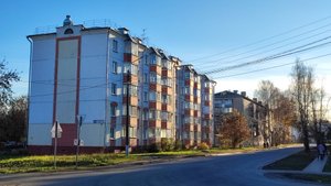 2к Киров, Нововятск. ул. Советская,101, s = 50.2 кв.м. Этаж-4 Цена -3950тр