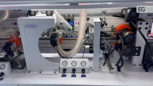 Кромкооблицовочный станок EFZ-695