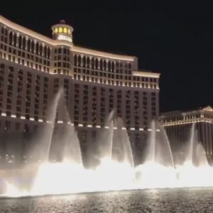 Музыкальный фонтан Bellagio Лас Вегас