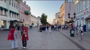 Вечерняя прогулка по Москве 2025: огни города и живая атмосфера 🏙️✨
