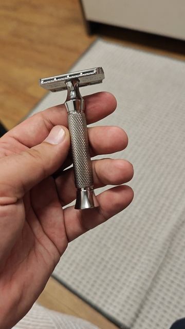 Razorock Lupo 95 с ручкой Laton