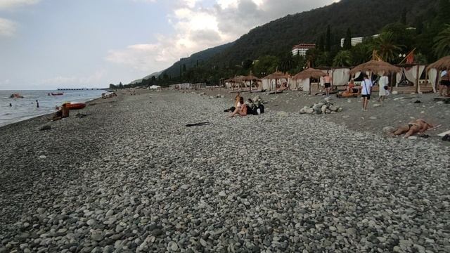 МЫ В ГАГРАХ смотреть онлайн