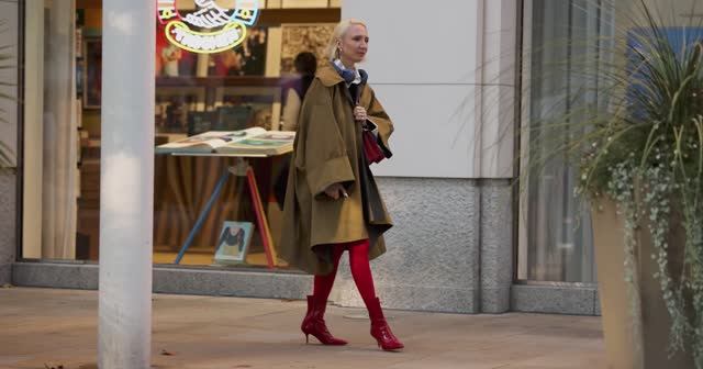 📍 STREET STYLE в ЛОНДОНЕ. Элегантный уличный стиль в 2025. Неподвластная времени мода для женщин