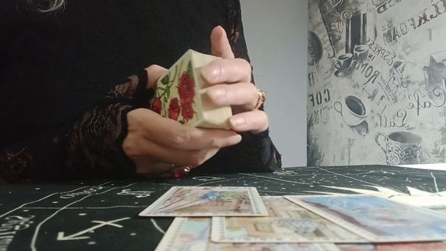 Кем вы были для него и кем стали? Расклад Таро