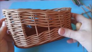 Санки из бумажной лозы с фанерой