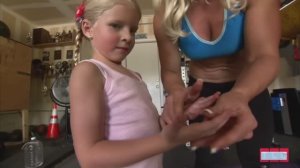 Самая сильная семья ПЕРЕВОД Странности