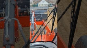 Molot 180 фронтальный погрузчик. В работе.