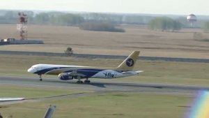 Boeing 757 256 EI-DUC I Fly.
