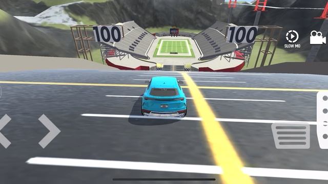 Прыжок с трамплина на машине и ее разрушение