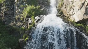 Камышлинский водопад (Горный Алтай).