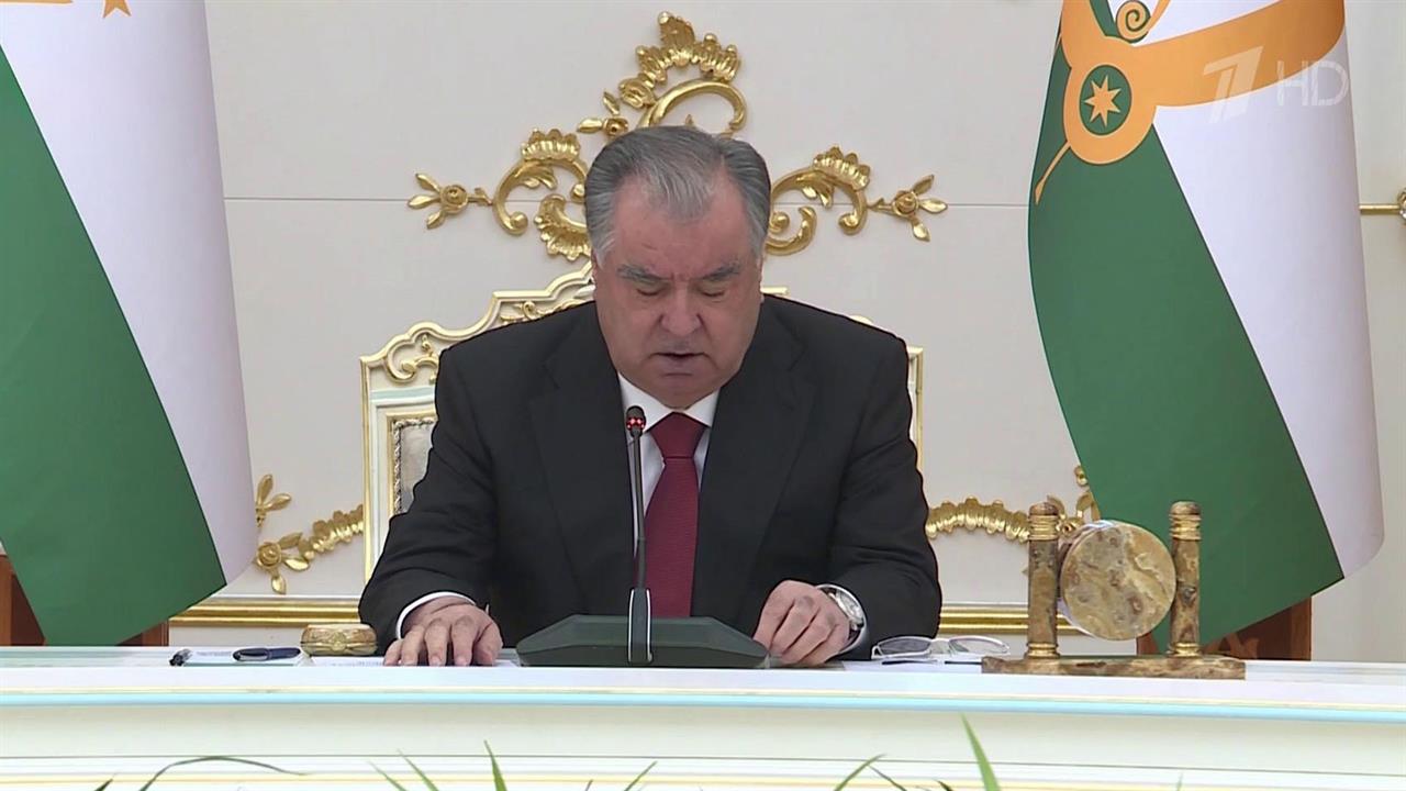 Эмомали Рахмон принял глав делегаций генеральных прокуратур государств-участников СНГ