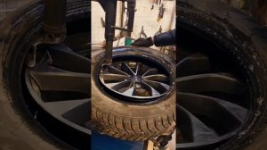 Переобувка автомобиля.
#авто
