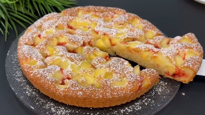 Простой и вкусный Яблочный ПИРОГ...🥧🍏🍎😋    Рецепт ⤵️