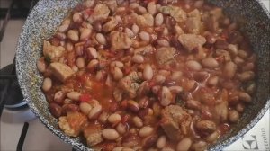 Фасоль с мясом и овощами в томатном соусе. Сытный и вкусный ужин на всю семью. Выпечка и кулинария