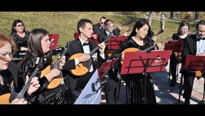 Строки памяти звучат оркестром