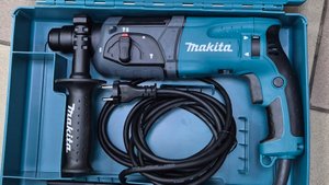 Перфоратор Makita HR2470
