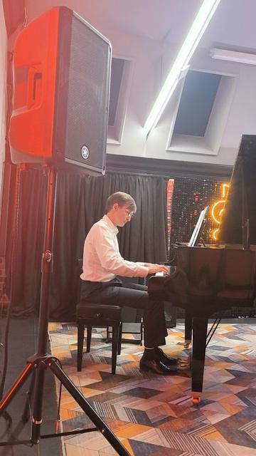 Моцарт_Бутерброд смотреть онлайн