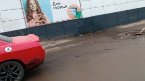 Опять красивая машина, Додж красный