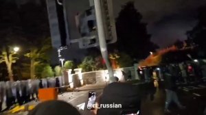 В Дублине протесты после сообщений об африканском мигранте, изнасиловавшем десятилетнюю девочку.