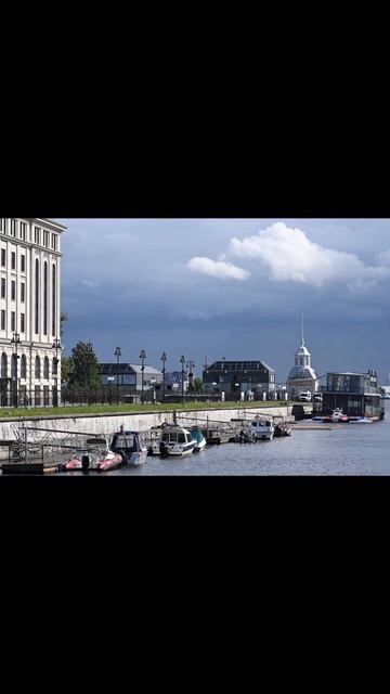Санкт-Петербург. Достопримечательность. Восточный кроншпиц на Васильевском острове