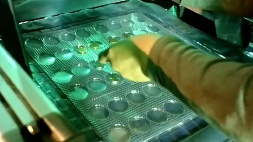 Вакуум-формовочная машина, станок, термоформовочное оборудование. смотреть онлайн