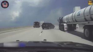 Самые безумные моменты: полицейские сталкиваются с самыми опасными преступниками #8