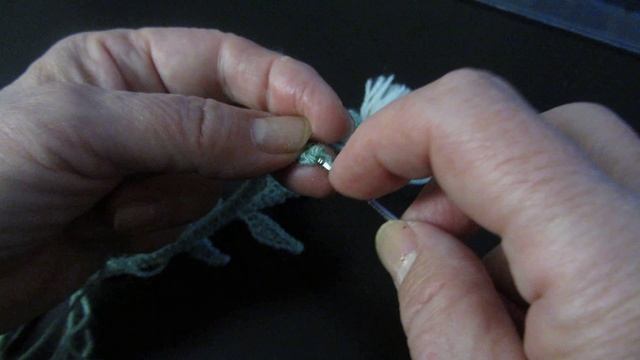 Пушистый белый бутон - мотив для ирландского кружева. Вяжем вместе легко и просто. смотреть онлайн