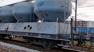 Электровоз 111Ed-067 с грузовым поездом