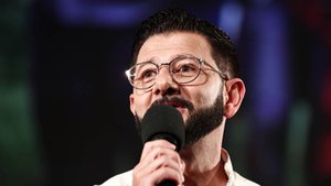 «Каждую неделю скидываю деньги на карточку»: как Галустян растит дочерей после развода
