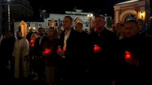 Митрополит Игнатий совершил ночное пасхальное богослужение в Свято-Троицком кафедральном соборе