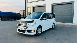 Honda Stepwgn, 2012 год