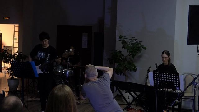 К. Ромберг - Тихо как при восходе солнца