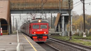 ЭТ2М-111 с сообщением Решетникова-Москва прибывает на о.п. Покровка
