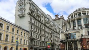 Прогулки по Москве. Дом Фалеева в Милютинском переулке.