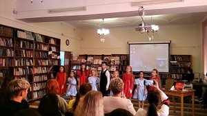 Фрагмент выступления эстрадно-вокальной группы ГДК Лимонад (руководитель Елена Бабич)