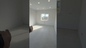 Дом с гаражом и тремя спальнями, с ремонтом, в 40 минутах от центра Екатеринбурга