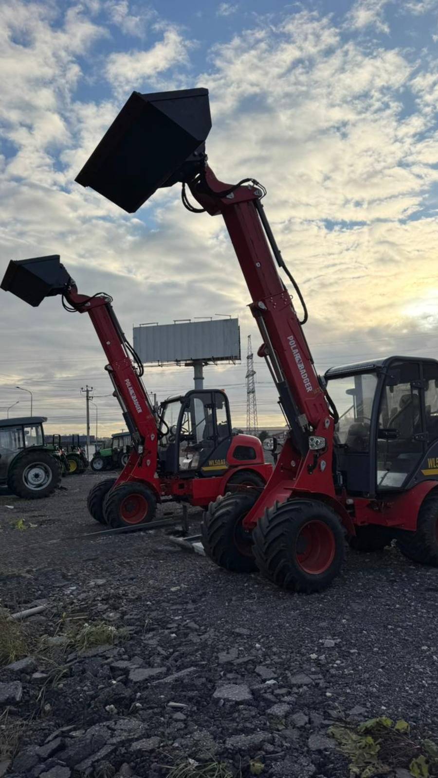 Телескопический мини погрузчик Polar Badger WL 50T / WL 50АT #спецтехника #минипогрузчик #погрузчик смотреть онлайн