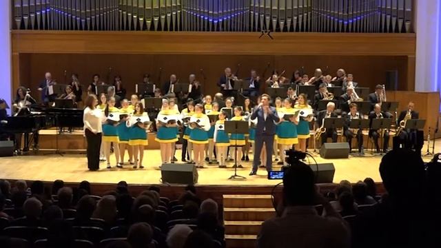 С_Микаелян_Им_Айастан (Моя Армения) для солиста, детского хора и Эстрадно-симфонического оркестра