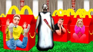 ПРЯТКИ в БОЛЬШИХ КОРОБКАХ HAPPY MEAL от Монстров： Челлендж!