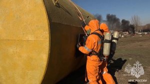 Александр Куренков передал 5 единиц спецтехники Донскому спасательному центру МЧС России